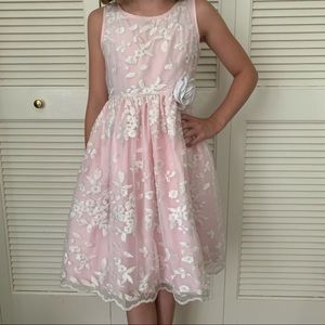 Girls pink with white lace dress. Size 10.